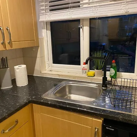 Spacious 2 Bedroom Flat London Exterior photo
