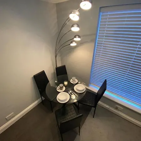 Spacious 2 Bedroom Flat London Exterior photo