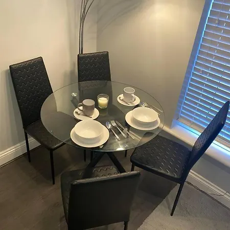Spacious 2 Bedroom Flat London Exterior photo