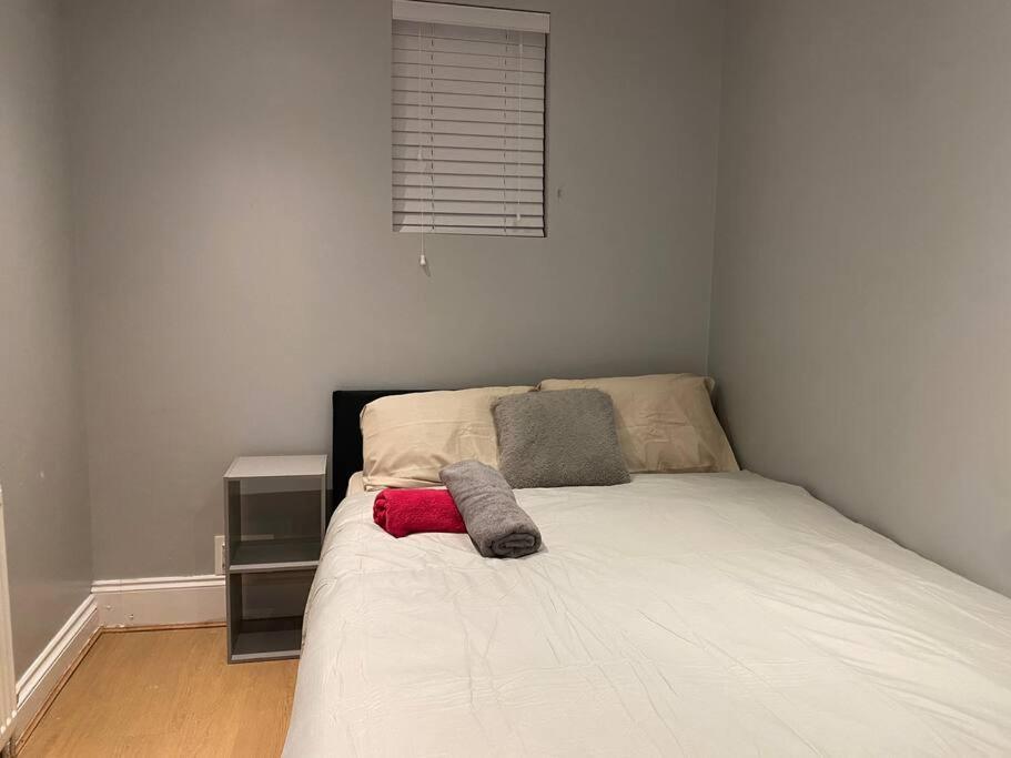 Апартаменты Spacious 2 Bedroom Flat